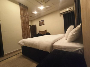 Britain Xpress Hotel